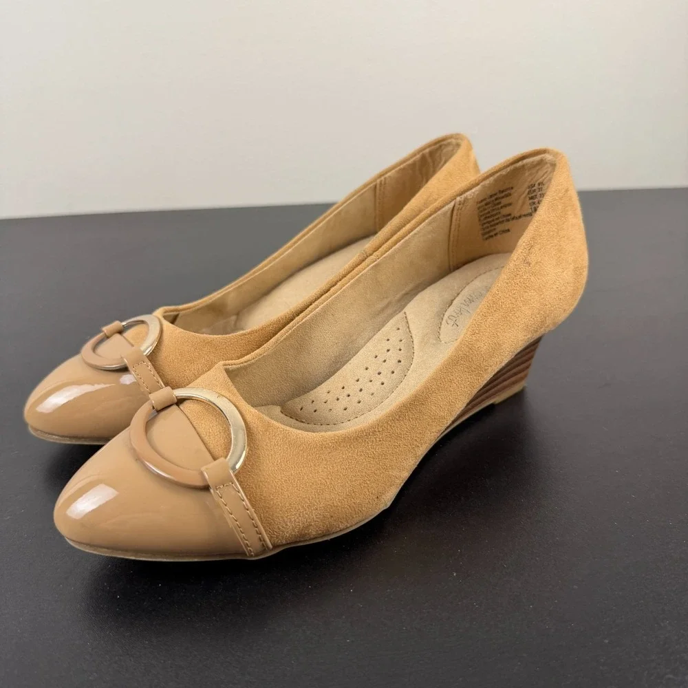 Dexflex Comfort Wedge Heels Womens 6.5 Brown Suede Slip On Career Casual Dressy